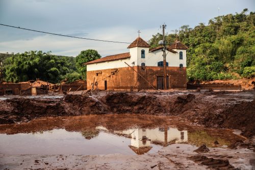 Igreja de Santo Antônio, em Paracatu de Baixo